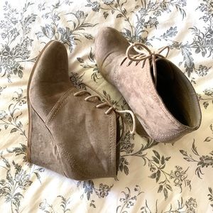 Arizona Jeans Co Wedge Booties